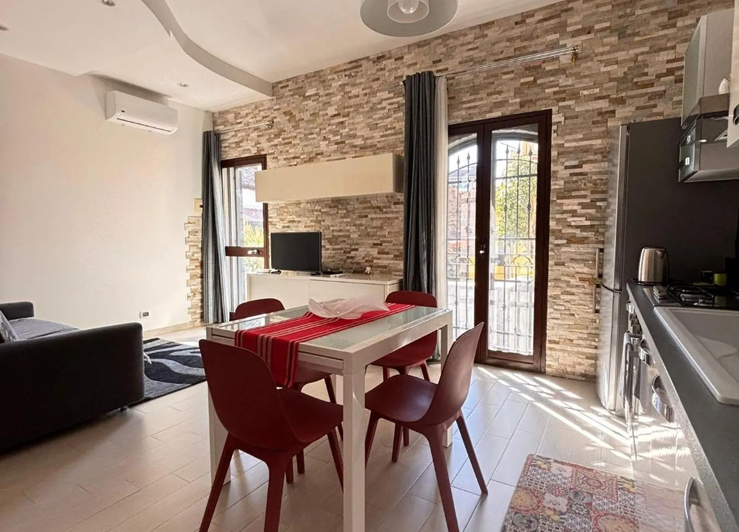 Paola Guest House Catania Italy
